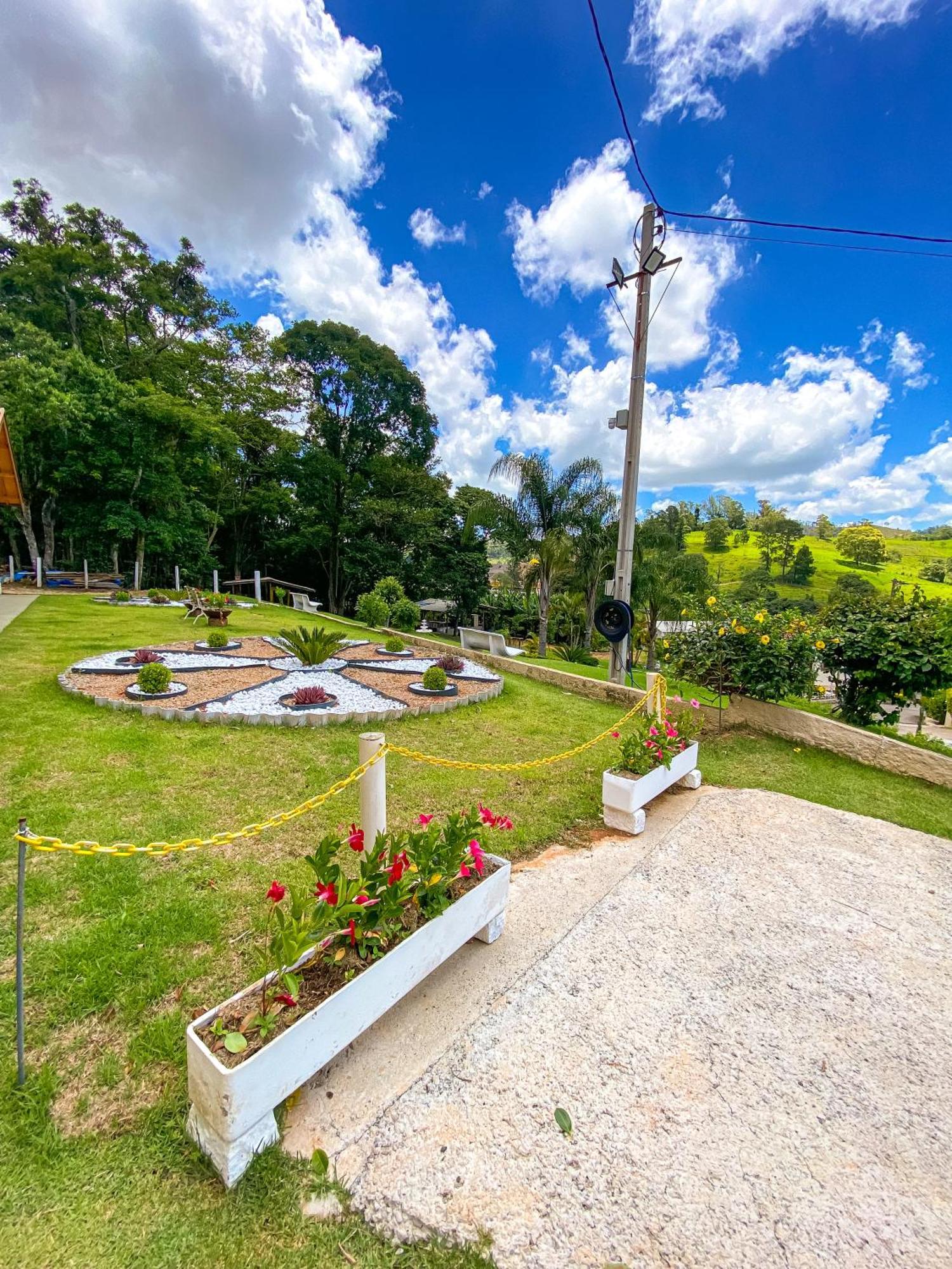 Pousada Flores do Campo Águas de Lindoia Exterior foto